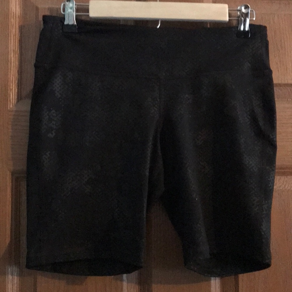 ON active shorts.